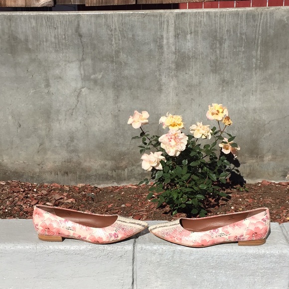 Fabulous Donald J Pliner Adore Snake Fleur Flats Size 9.5 - Picture 4 of 12